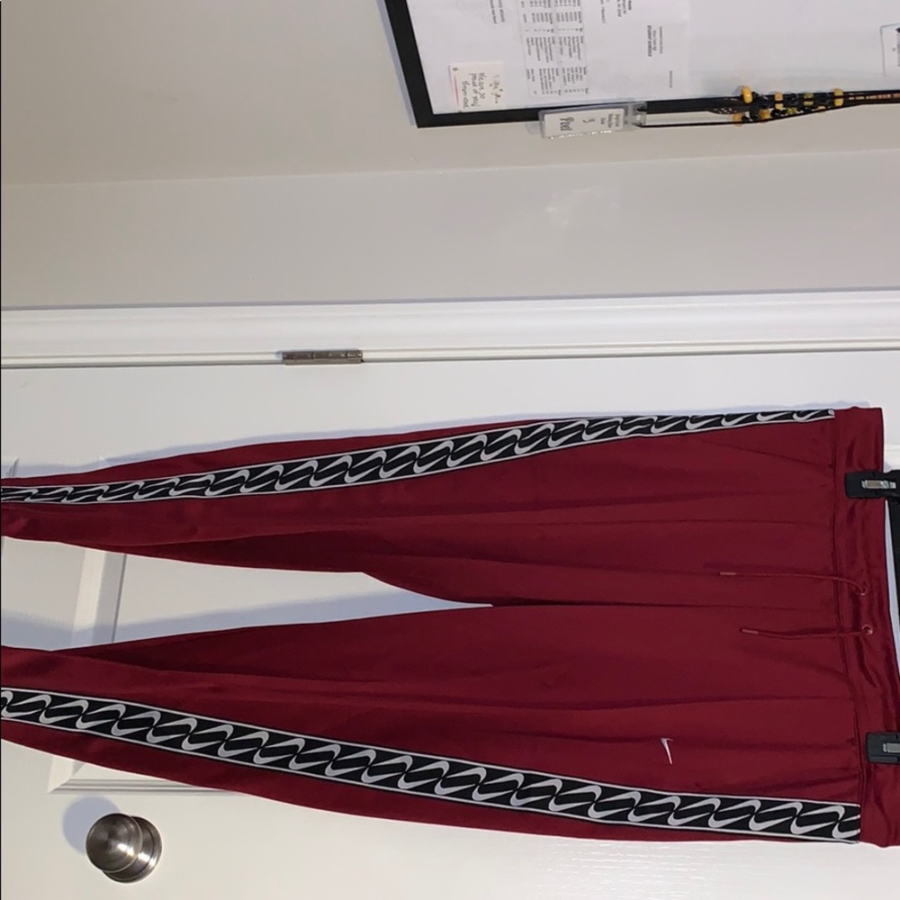 Nike Sweatpants| ALL PRICES ARE NEGOTIABLE
